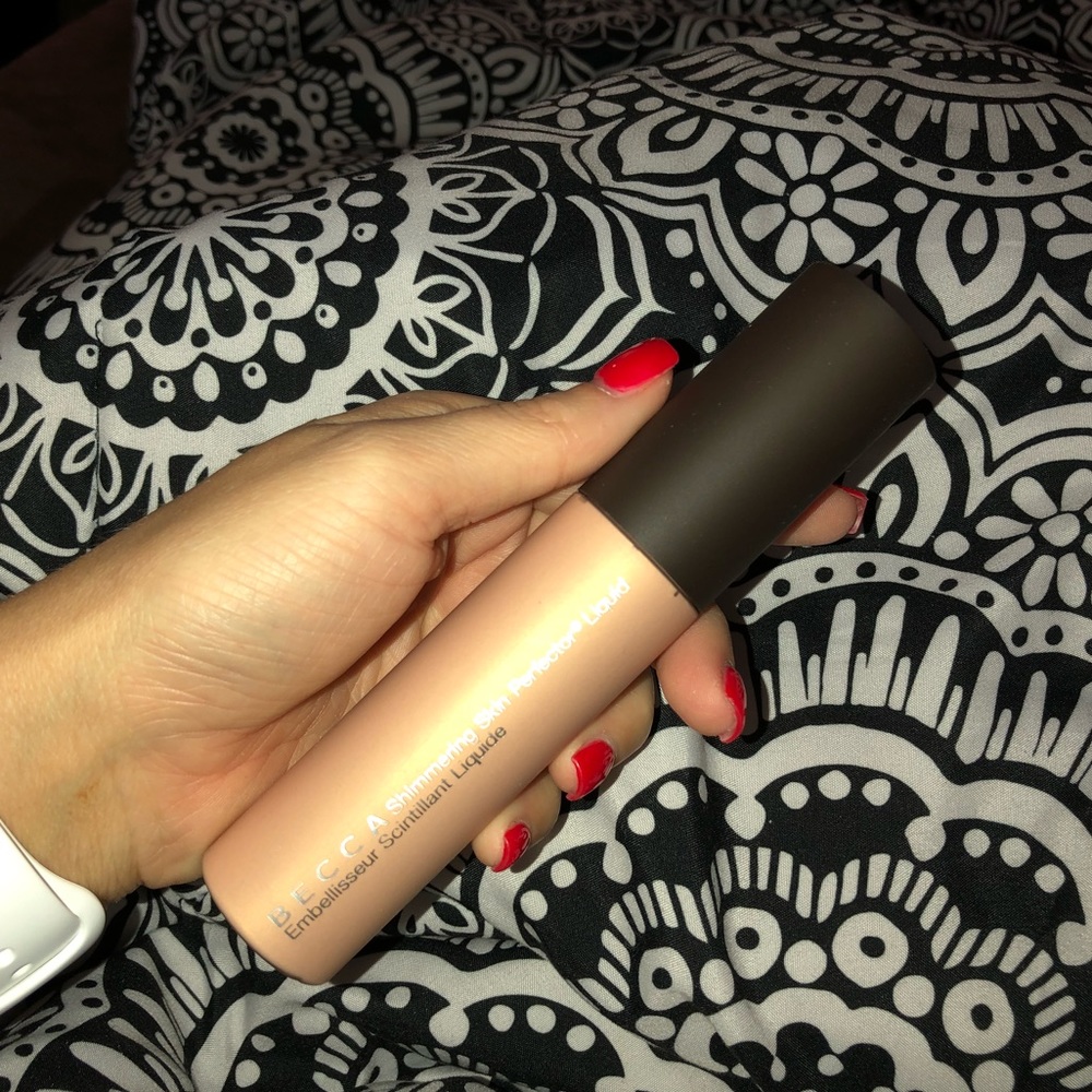 Becca skin perfector liquid Champagne Pop